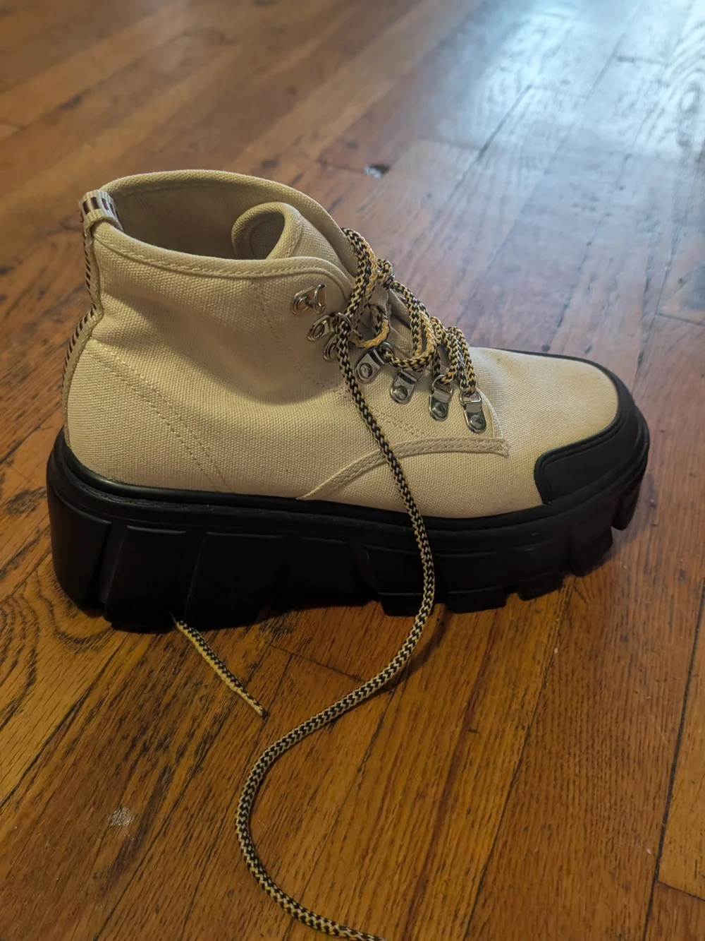 Zara Cream Canvas Platform Hiker Boots with Black Sole